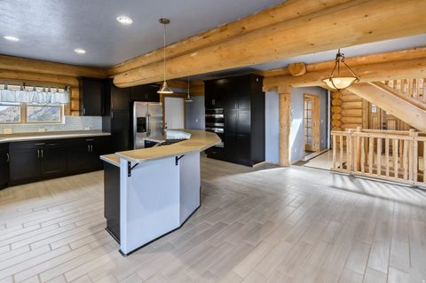 Tiny photo for 630 E BULLBERRY LN, Teasdale, UT 84773 (MLS # 2134262)