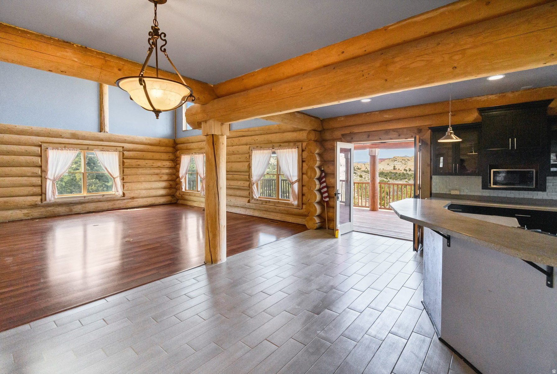 BOULDER FOOTHILLS - Residential