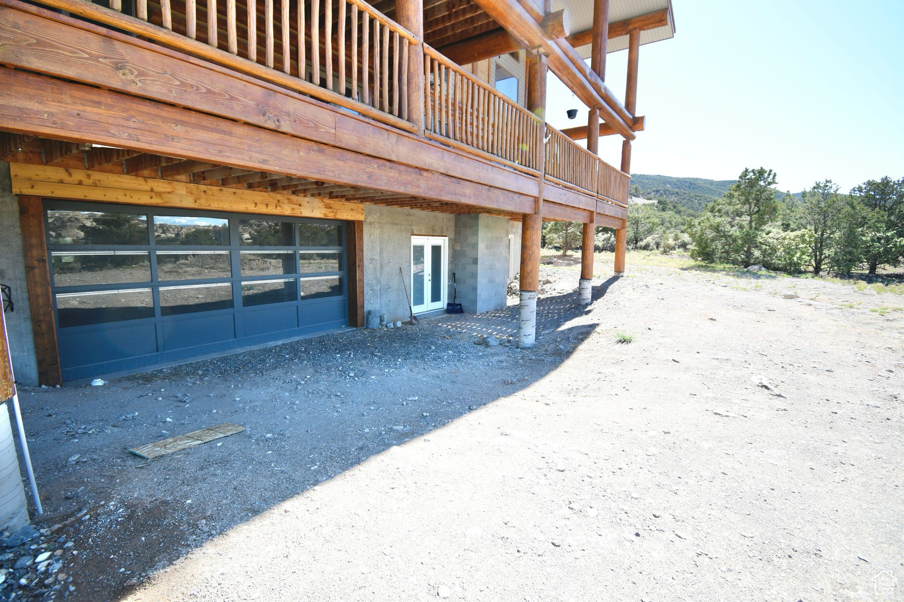 BOULDER FOOTHILLS - Residential