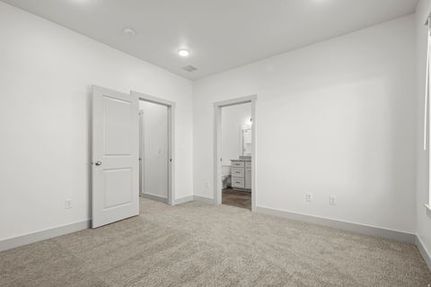 Tiny photo for 458 E DEPOT ST, Clearfield, UT 84015 (MLS # 2140007)