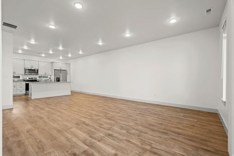 Tiny photo for 458 E DEPOT ST, Clearfield, UT 84015 (MLS # 2140007)