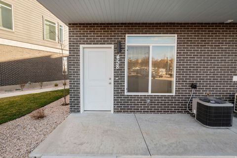 Tiny photo for 458 E DEPOT ST, Clearfield, UT 84015 (MLS # 2140007)