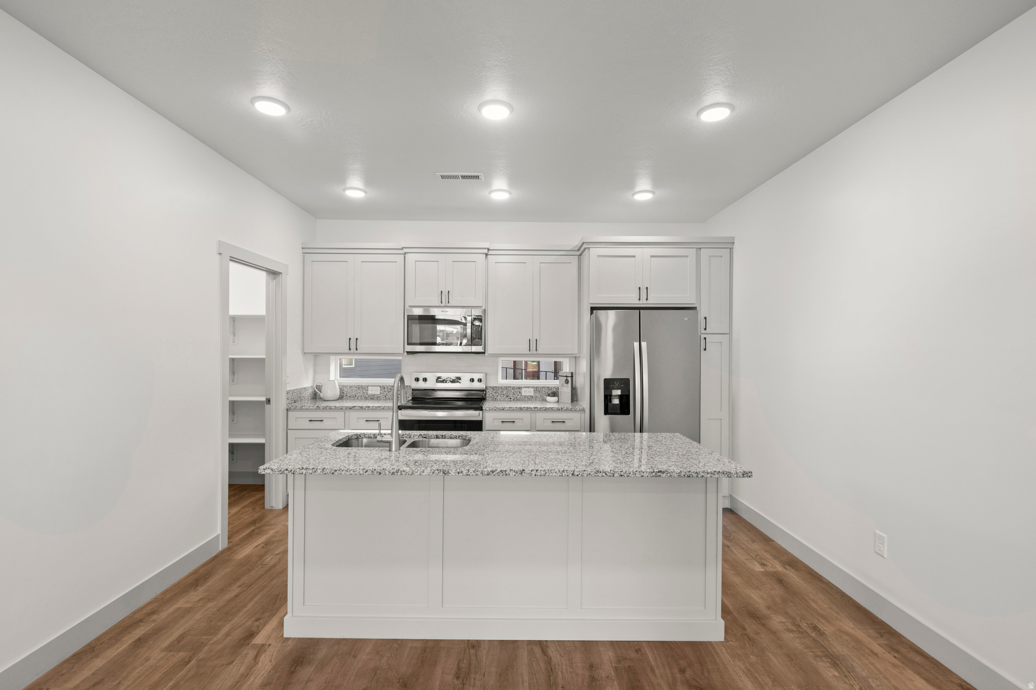 THE UNION TOWNHOMES - Residential