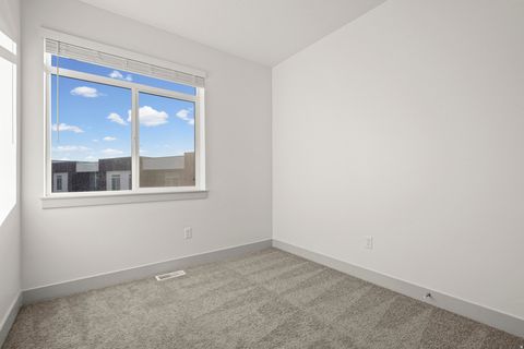 Tiny photo for 458 E DEPOT ST, Clearfield, UT 84015 (MLS # 2140007)