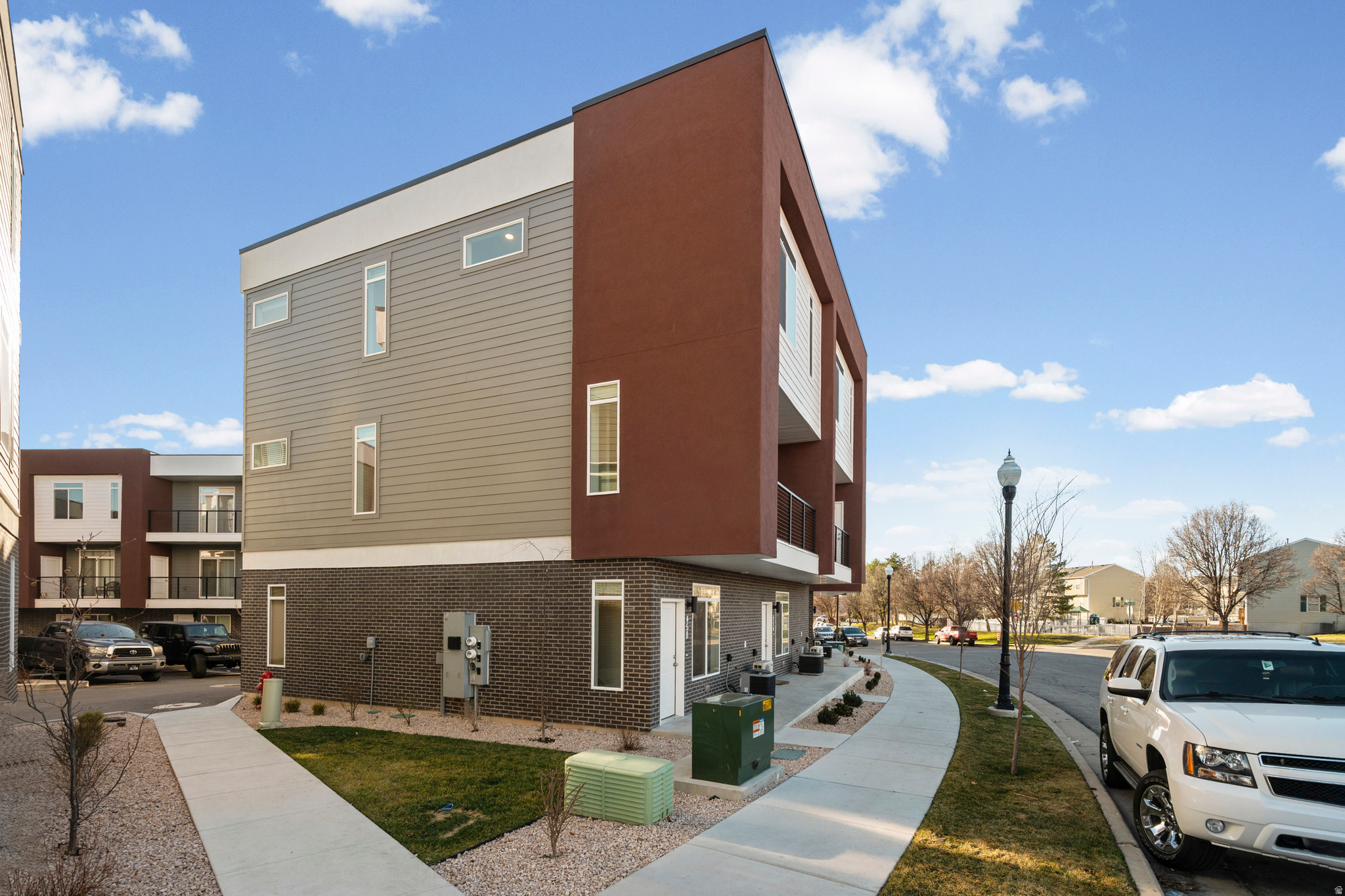 THE UNION TOWNHOMES - Residential