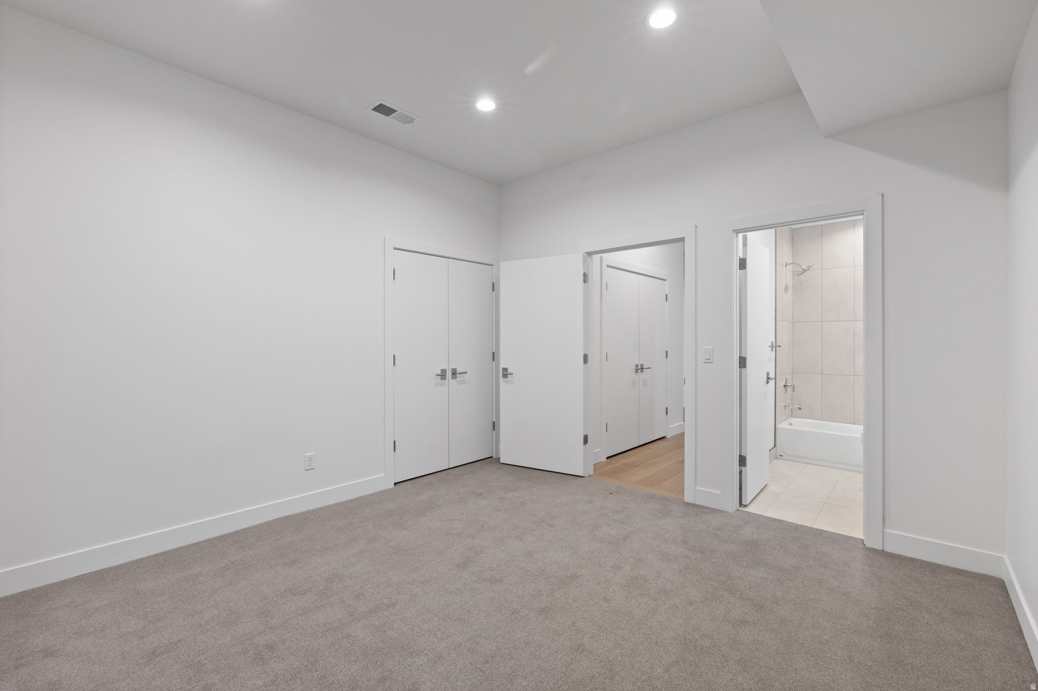 EAST CAPITOL GARDENS - Residential