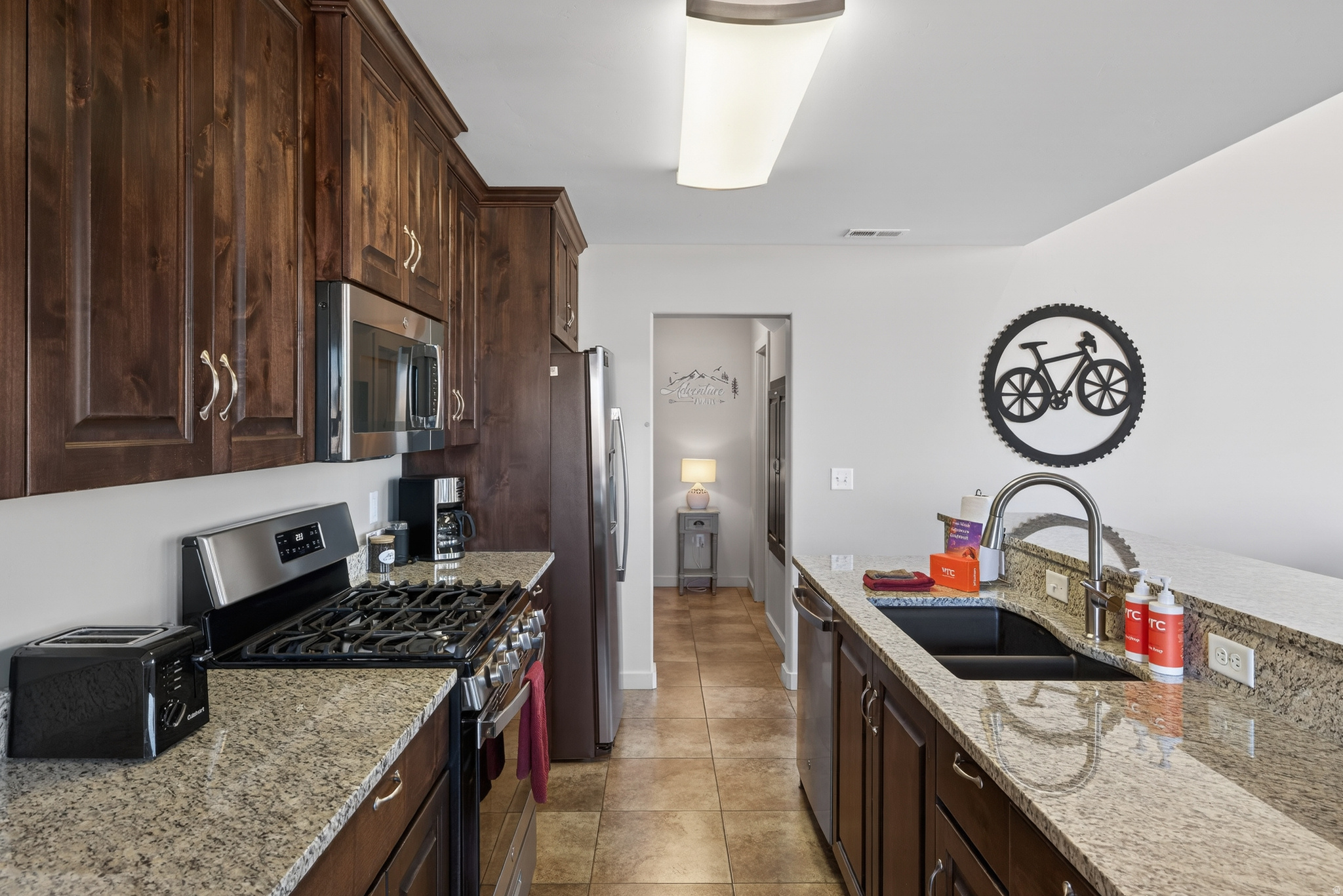 RIM VILLAGE VISTAS - Residential