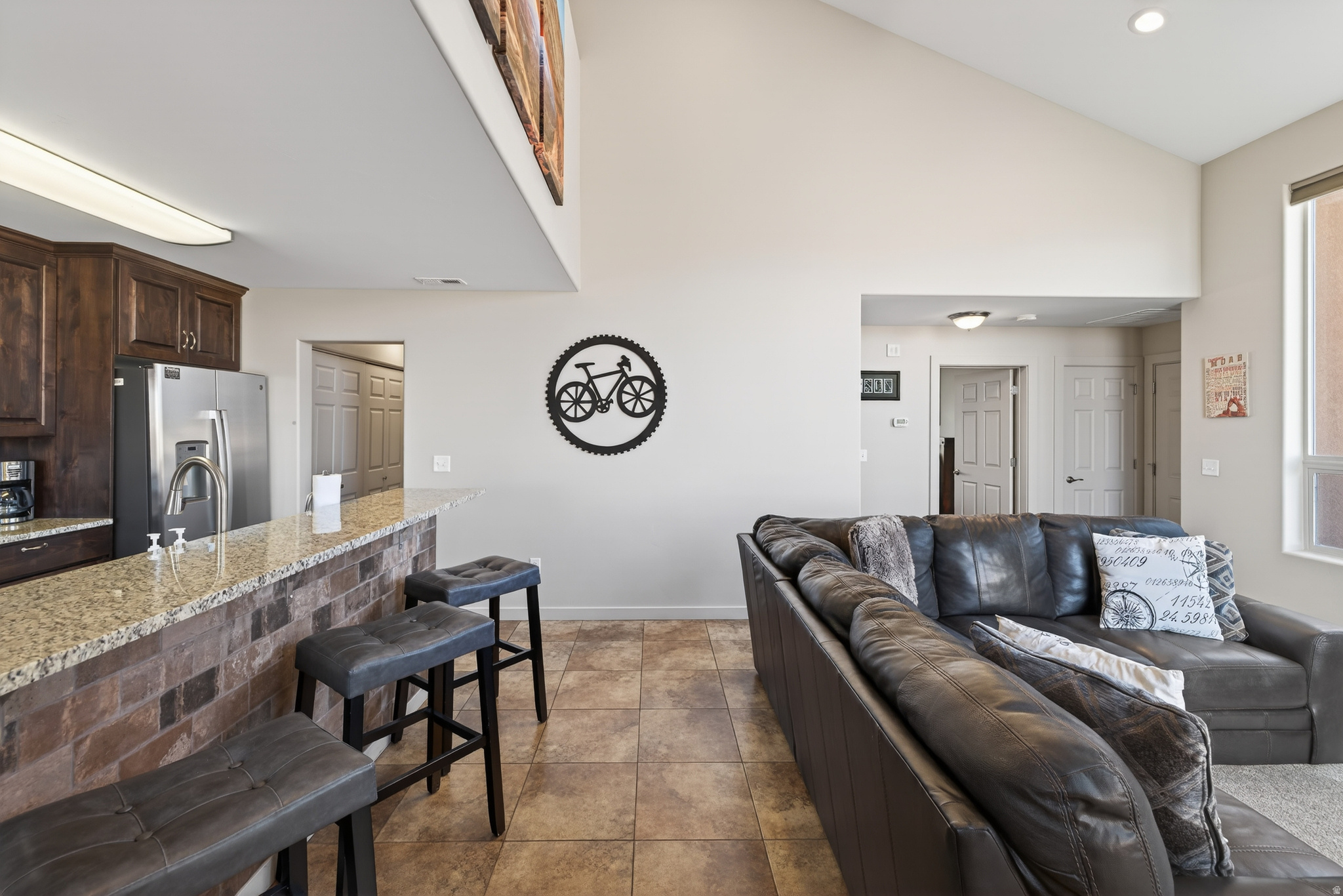 RIM VILLAGE VISTAS - Residential