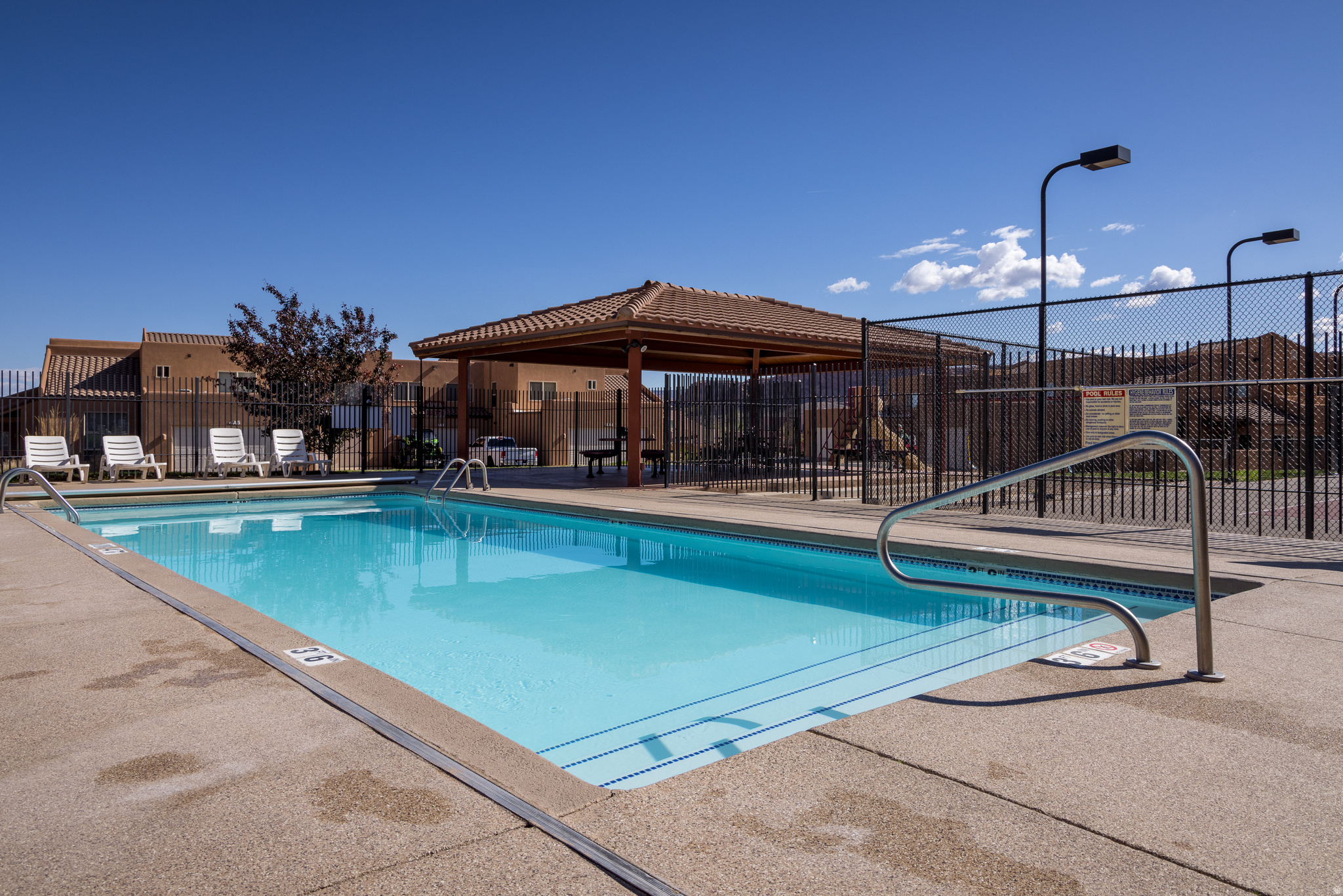 RIM VILLAGE VISTAS - Residential