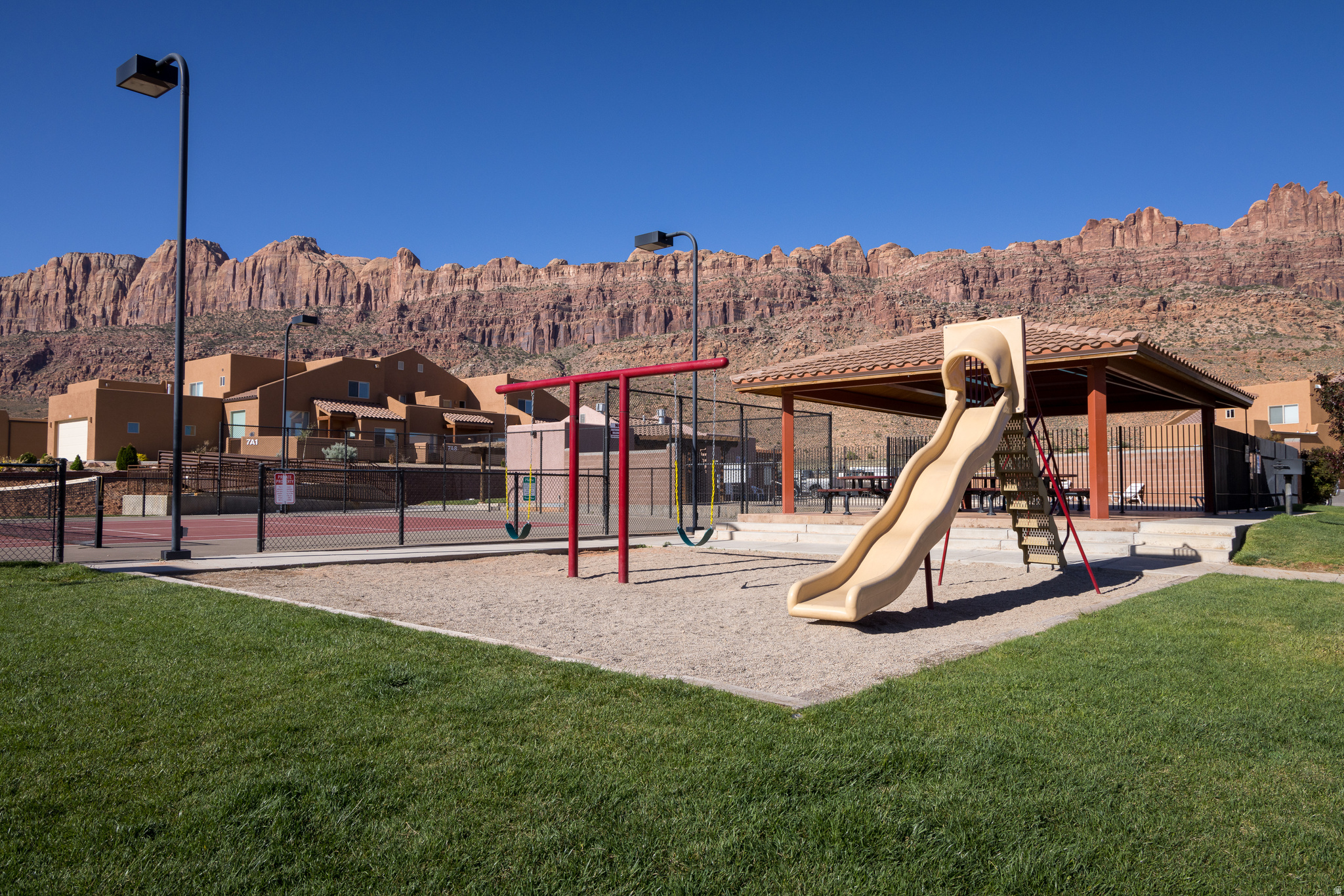 RIM VILLAGE VISTAS - Residential