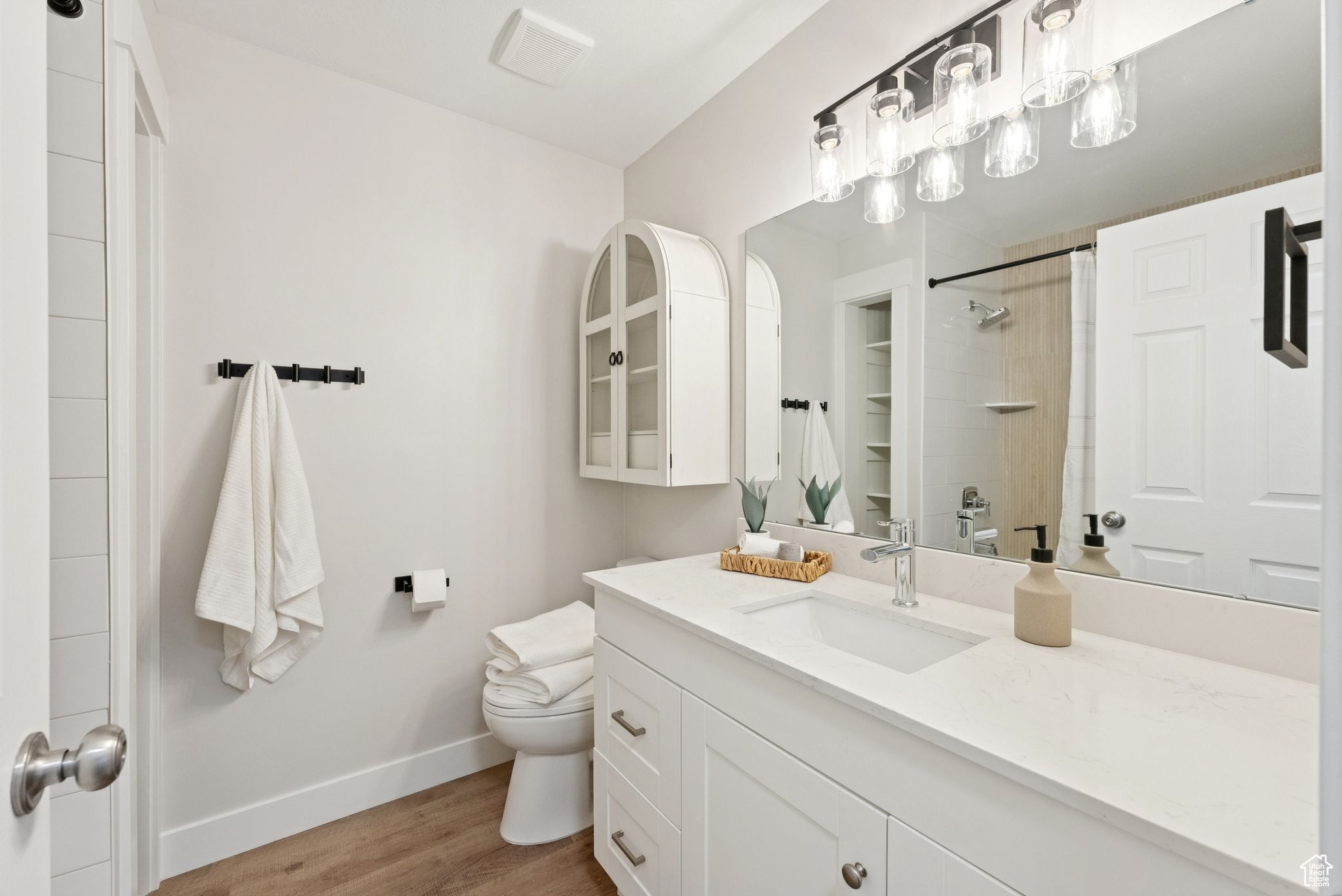 PIONEER ESTATES - Residential