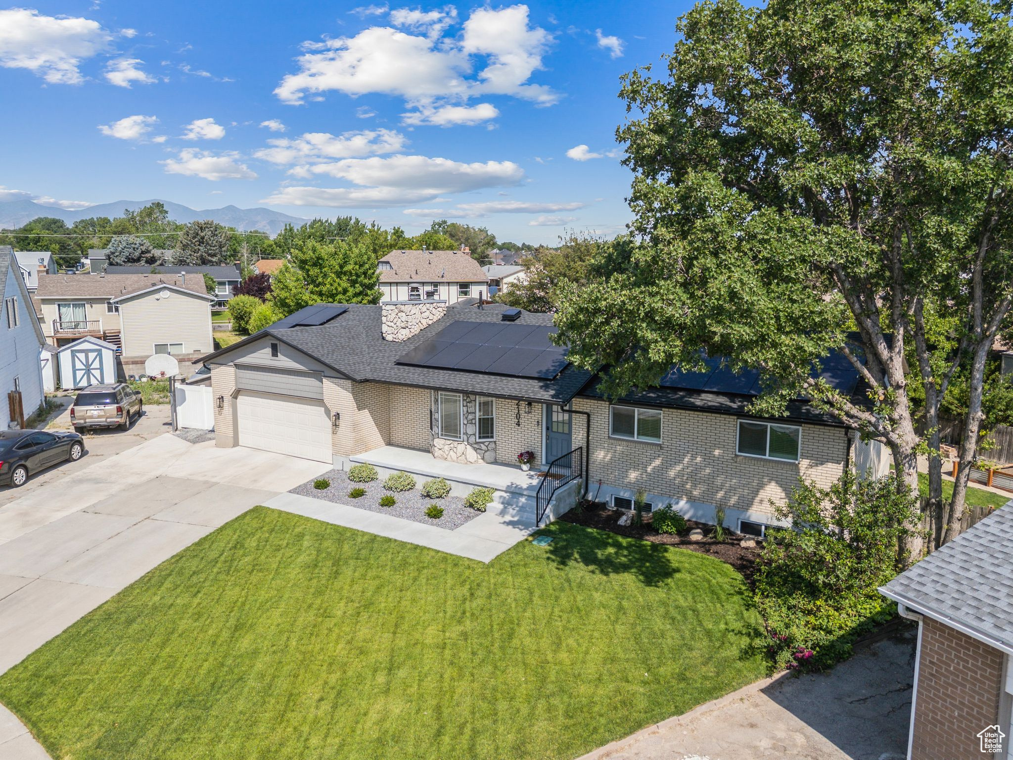 PIONEER ESTATES - Residential