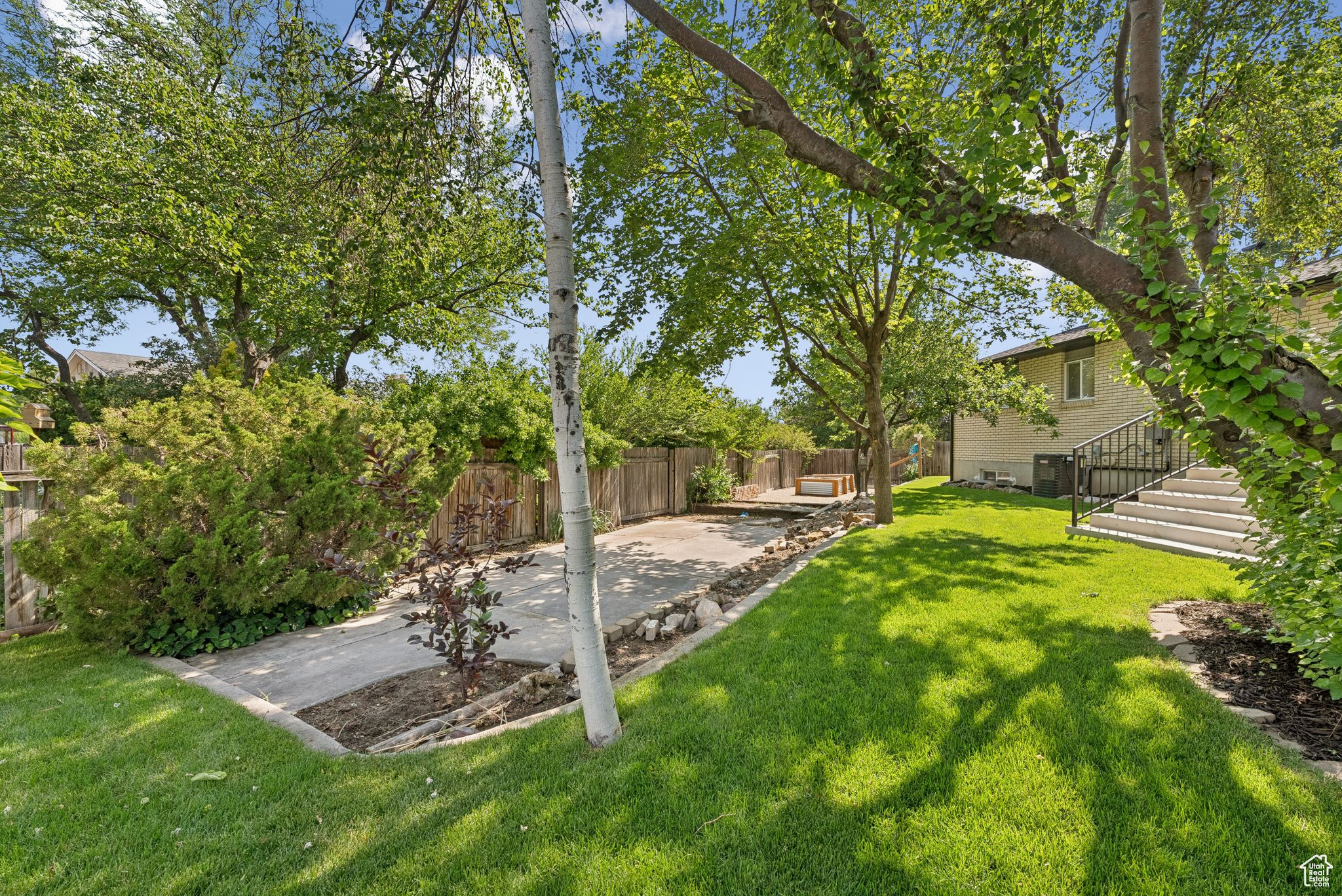 PIONEER ESTATES - Residential