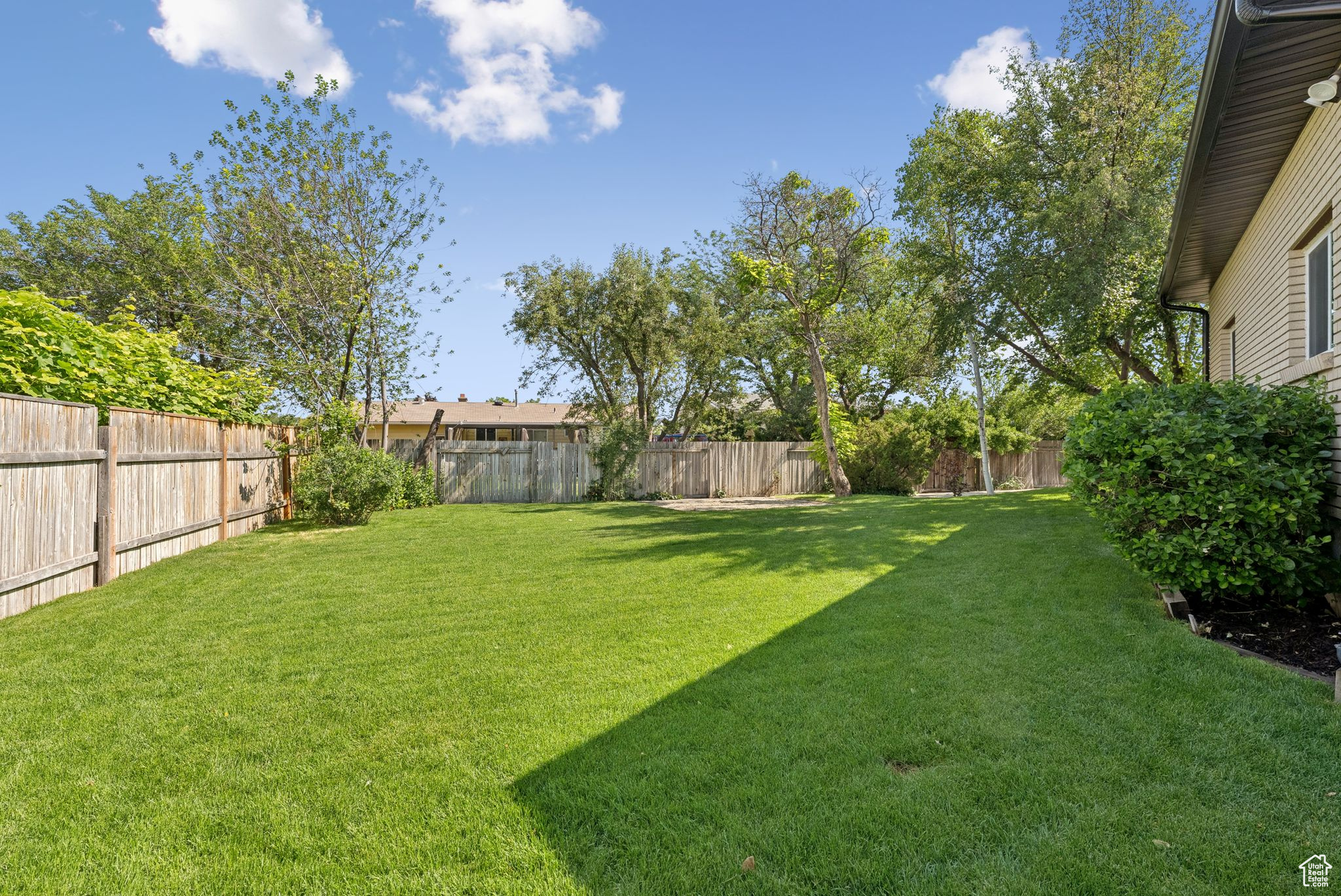 PIONEER ESTATES - Residential
