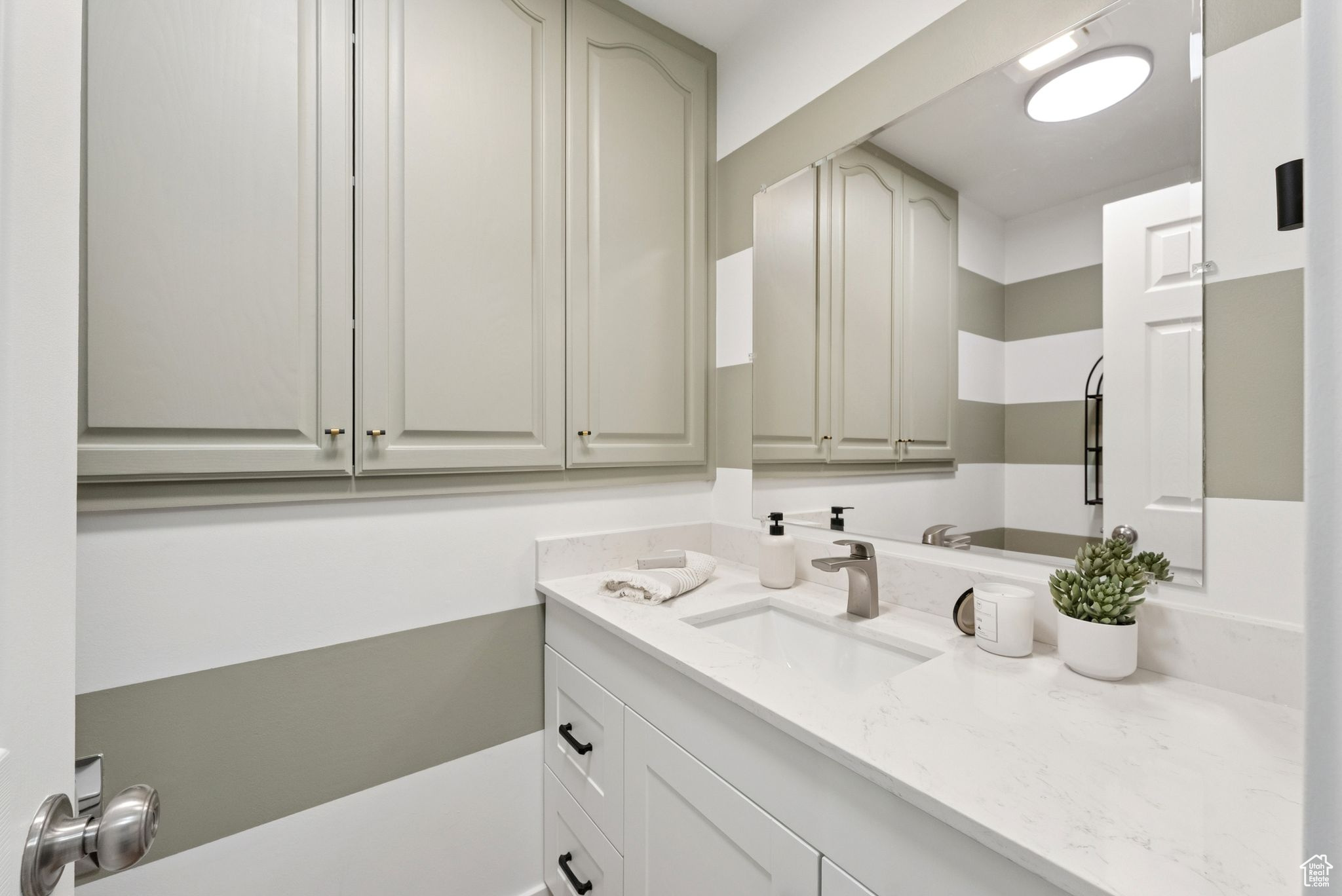 PIONEER ESTATES - Residential