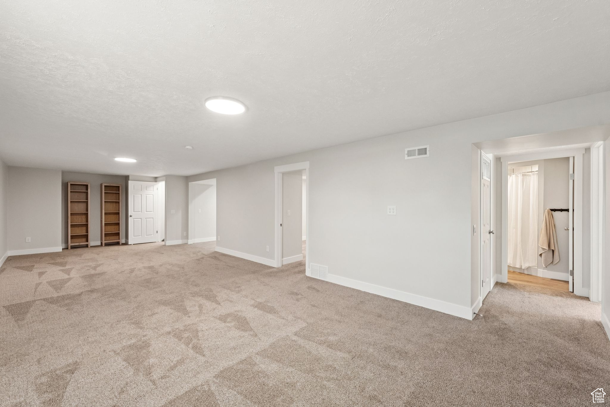 PIONEER ESTATES - Residential