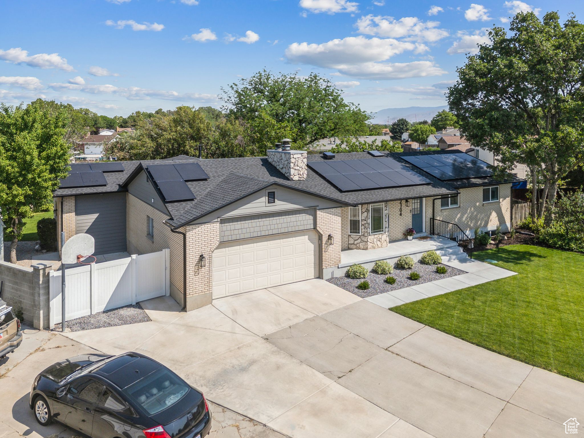PIONEER ESTATES - Residential