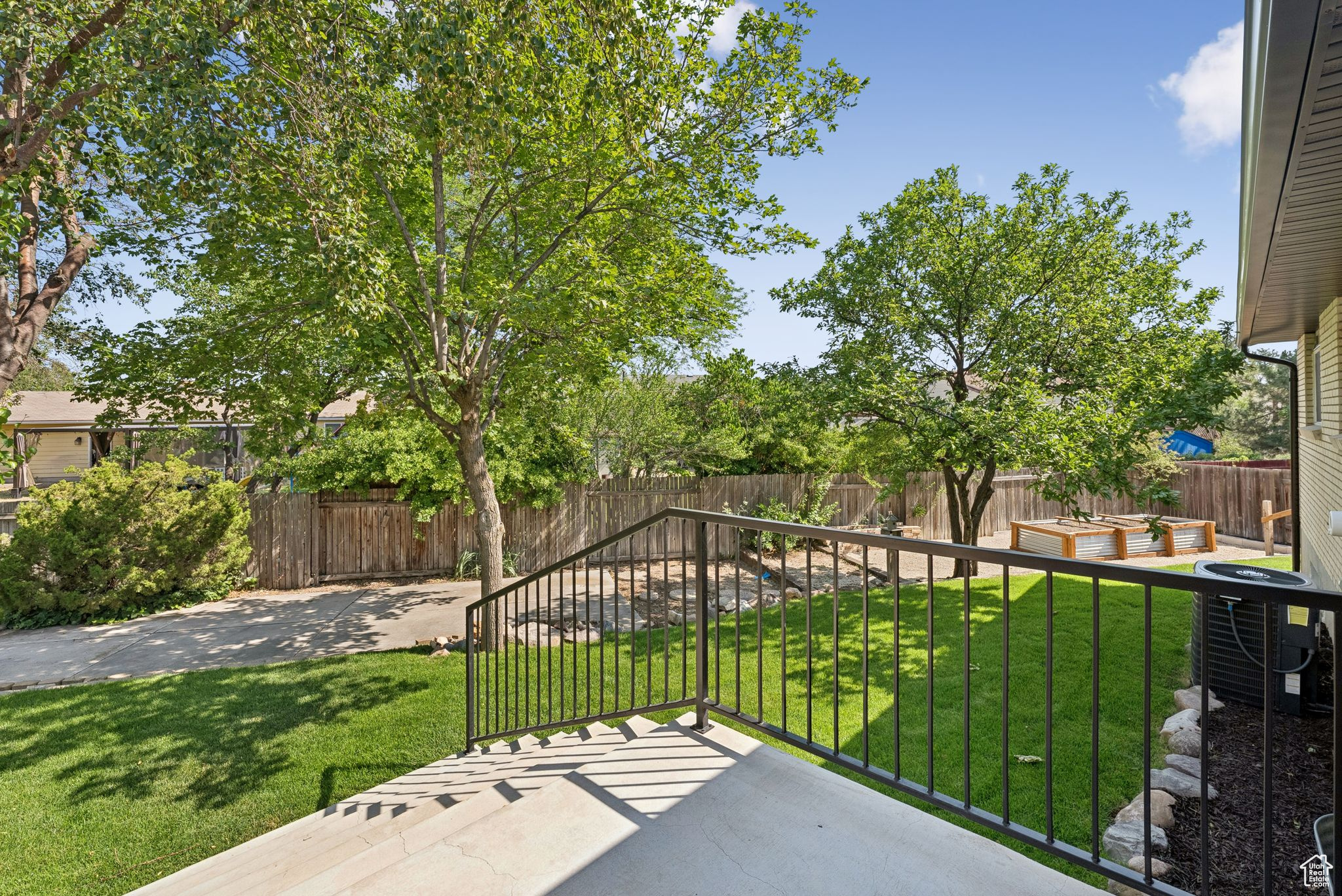PIONEER ESTATES - Residential