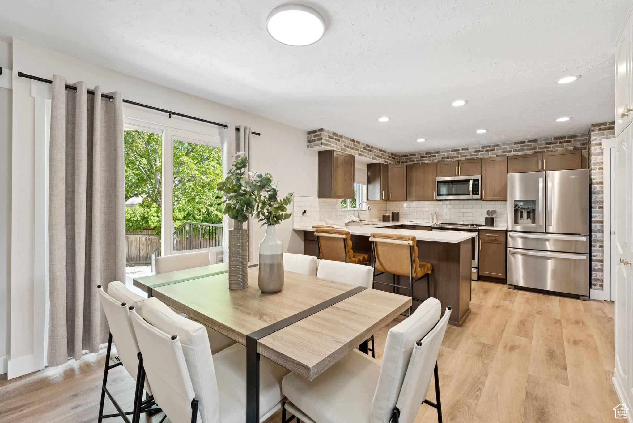 PIONEER ESTATES - Residential