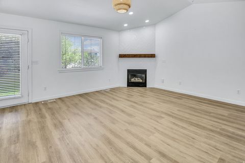 Tiny photo for 2104 W 2200 S, Syracuse, UT 84075 (MLS # 2159006)