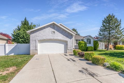 Tiny photo for 2104 W 2200 S, Syracuse, UT 84075 (MLS # 2159006)
