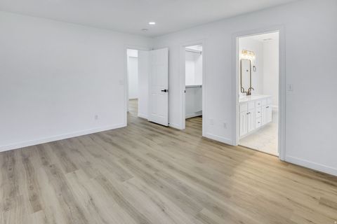 Tiny photo for 2104 W 2200 S, Syracuse, UT 84075 (MLS # 2159006)