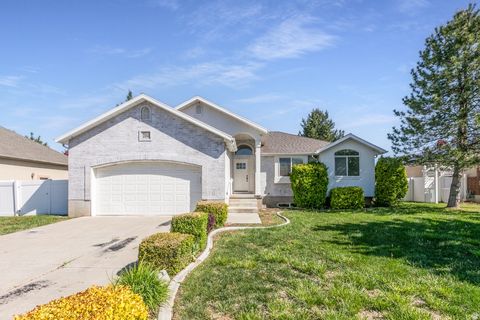 Tiny photo for 2104 W 2200 S, Syracuse, UT 84075 (MLS # 2159006)