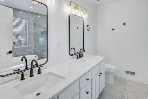 Tiny photo for 2104 W 2200 S, Syracuse, UT 84075 (MLS # 2159006)