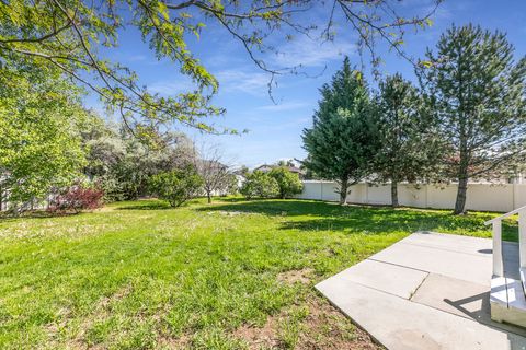 Tiny photo for 2104 W 2200 S, Syracuse, UT 84075 (MLS # 2159006)