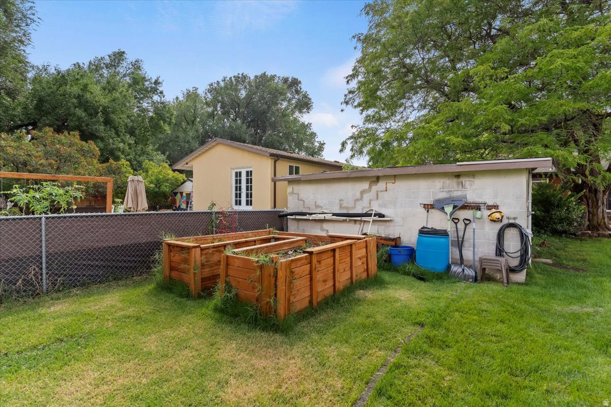 METES & BOUNDS - Residential