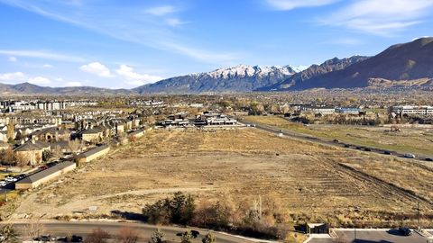 Tiny photo for 2100 W SAM WHITE LN, Pleasant Grove, UT 84062 (MLS # 2146256)