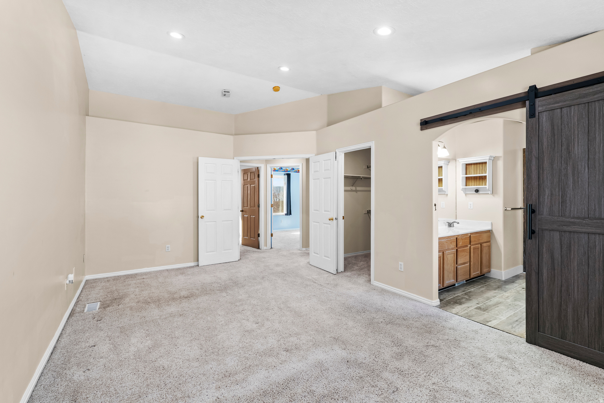 HIGH MOUNTAIN MEADOWS - Residential