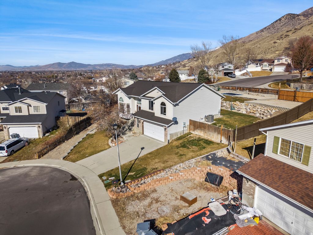 Photo of 429 E 1600 N, Pleasant Grove, UT 84062 (MLS # 2135662)