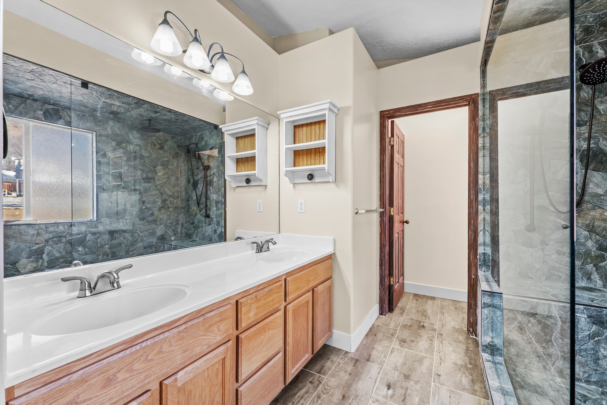 HIGH MOUNTAIN MEADOWS - Residential