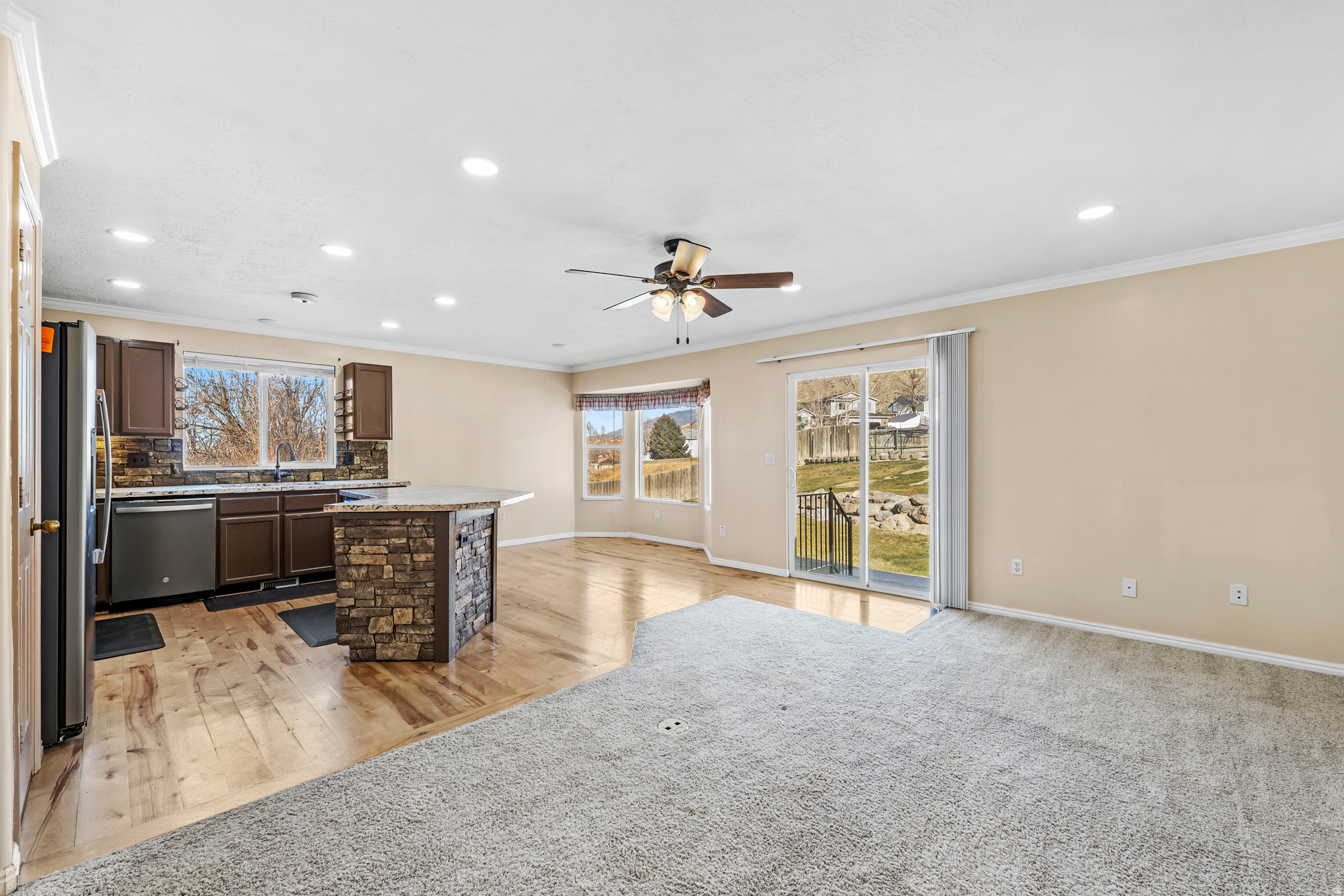 HIGH MOUNTAIN MEADOWS - Residential