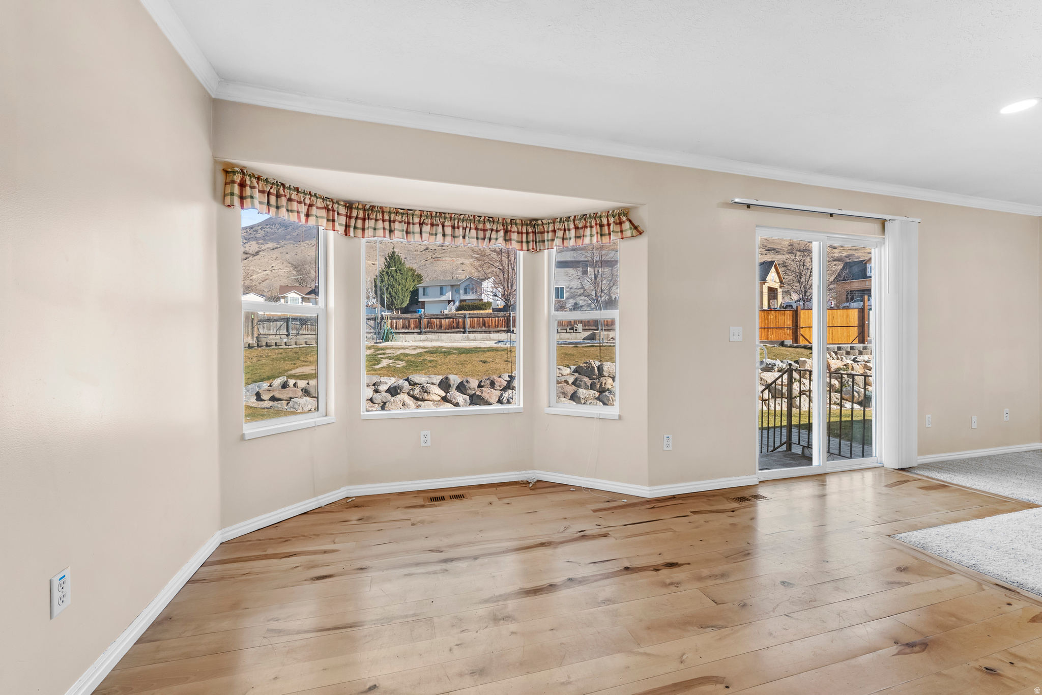 HIGH MOUNTAIN MEADOWS - Residential