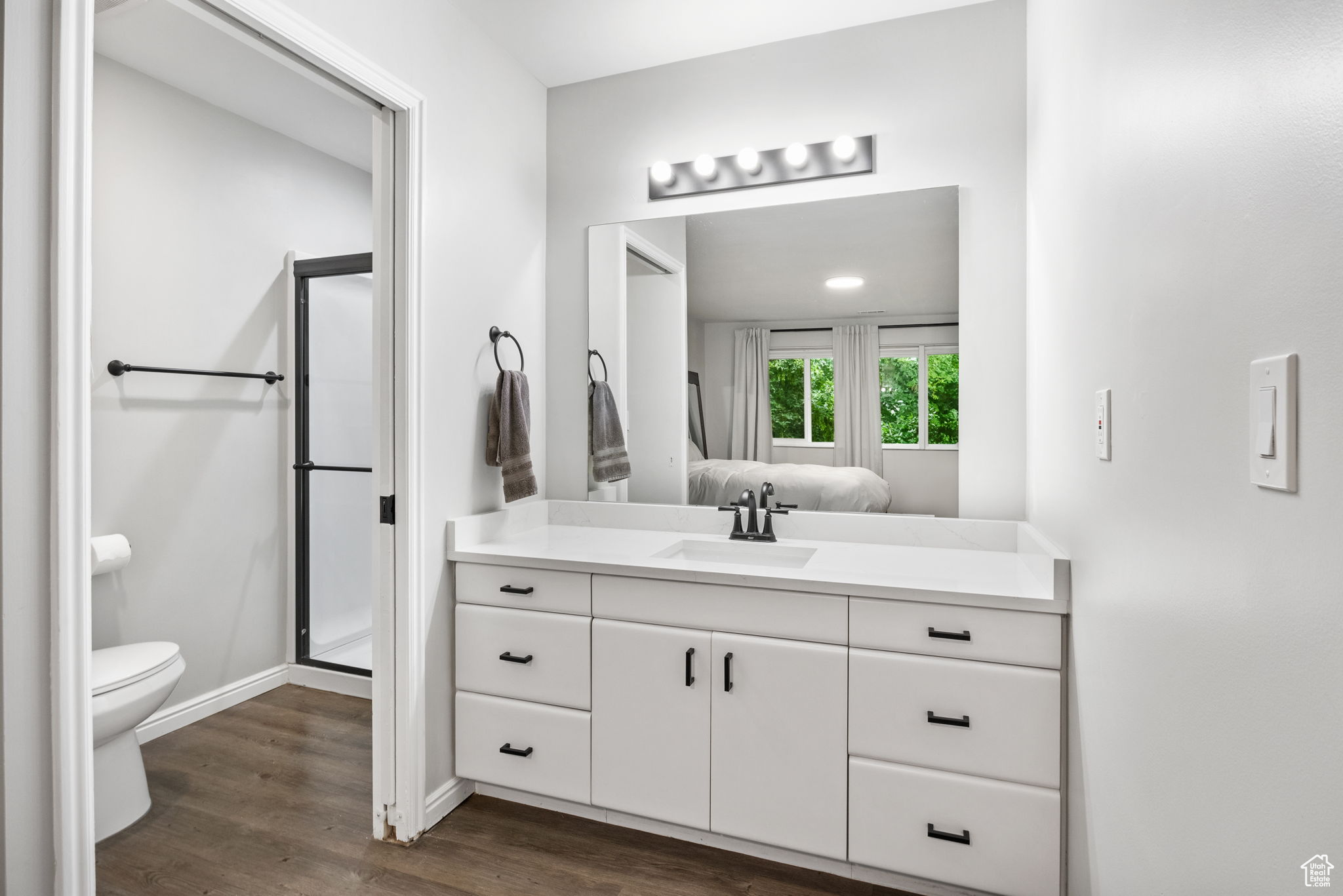 Murray, Utah 84107, United States, 3 Bedrooms Bedrooms, ,2 BathroomsBathrooms,Residential,Active,195326