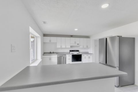 Tiny photo for 11363 S 5600 W, Payson, UT 84651 (MLS # 2140994)