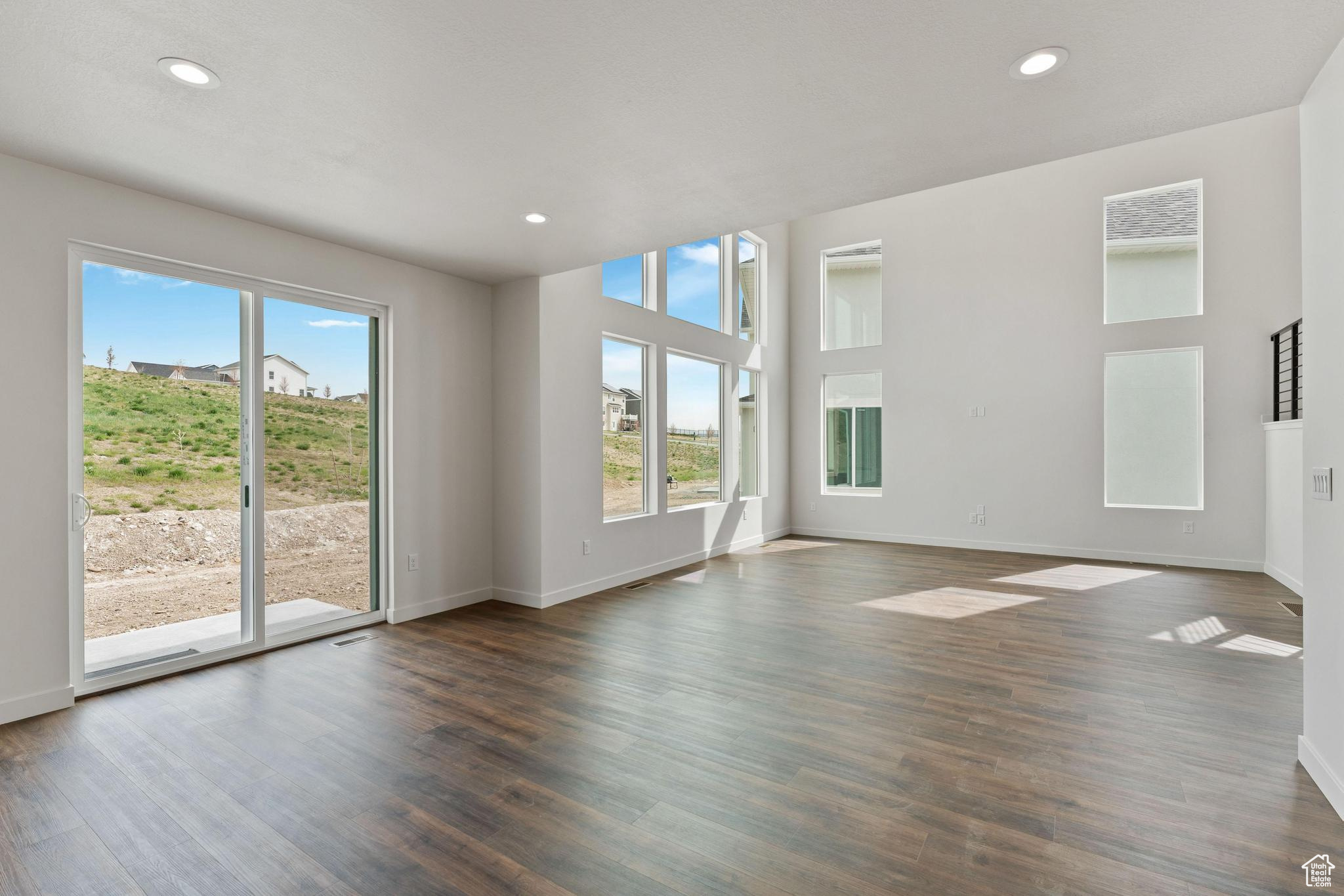 OQUIRRH WEST PHASE 3 - Residential