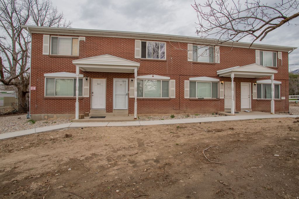 Photo of 513 N 400 E #14B, Bountiful, UT 84010 (MLS # 2142805)