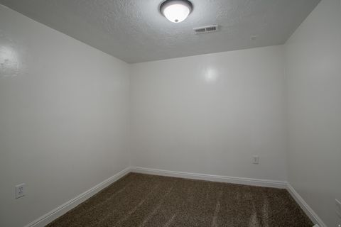 Tiny photo for 513 N 400 E #14B, Bountiful, UT 84010 (MLS # 2142805)