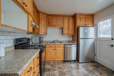 Tiny photo for 513 N 400 E #14B, Bountiful, UT 84010 (MLS # 2142805)