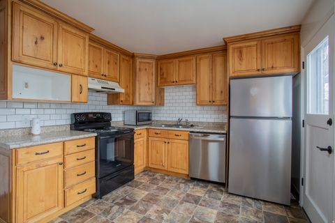 Tiny photo for 513 N 400 E #14B, Bountiful, UT 84010 (MLS # 2142805)
