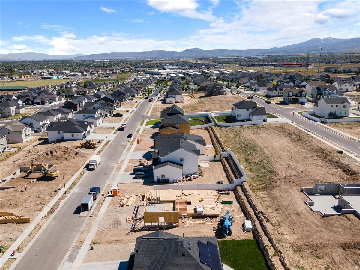 BINGHAM HEIGHTS - Residential