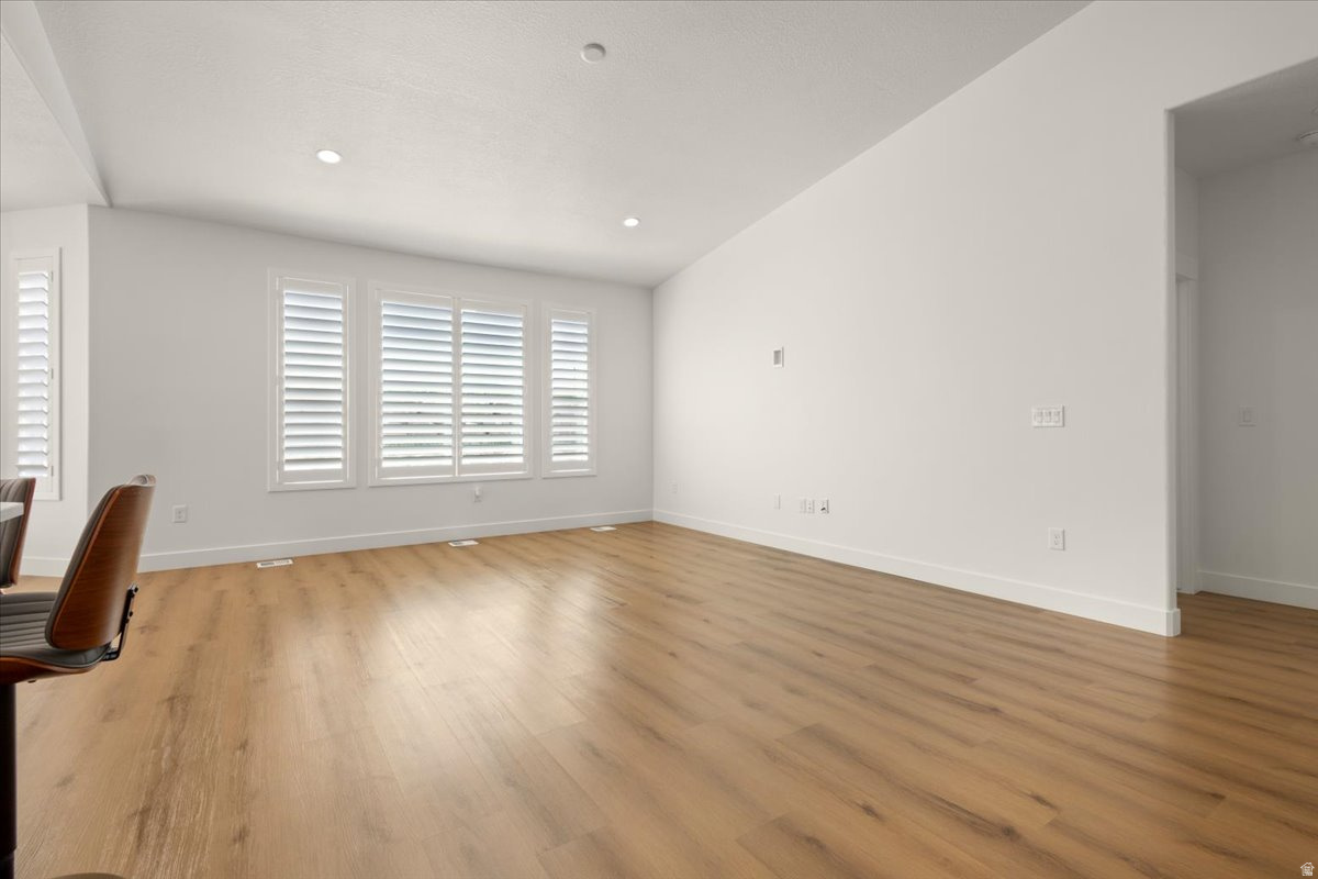 BINGHAM HEIGHTS - Residential