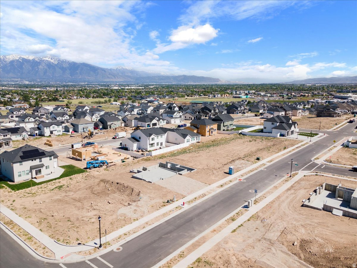 BINGHAM HEIGHTS - Residential