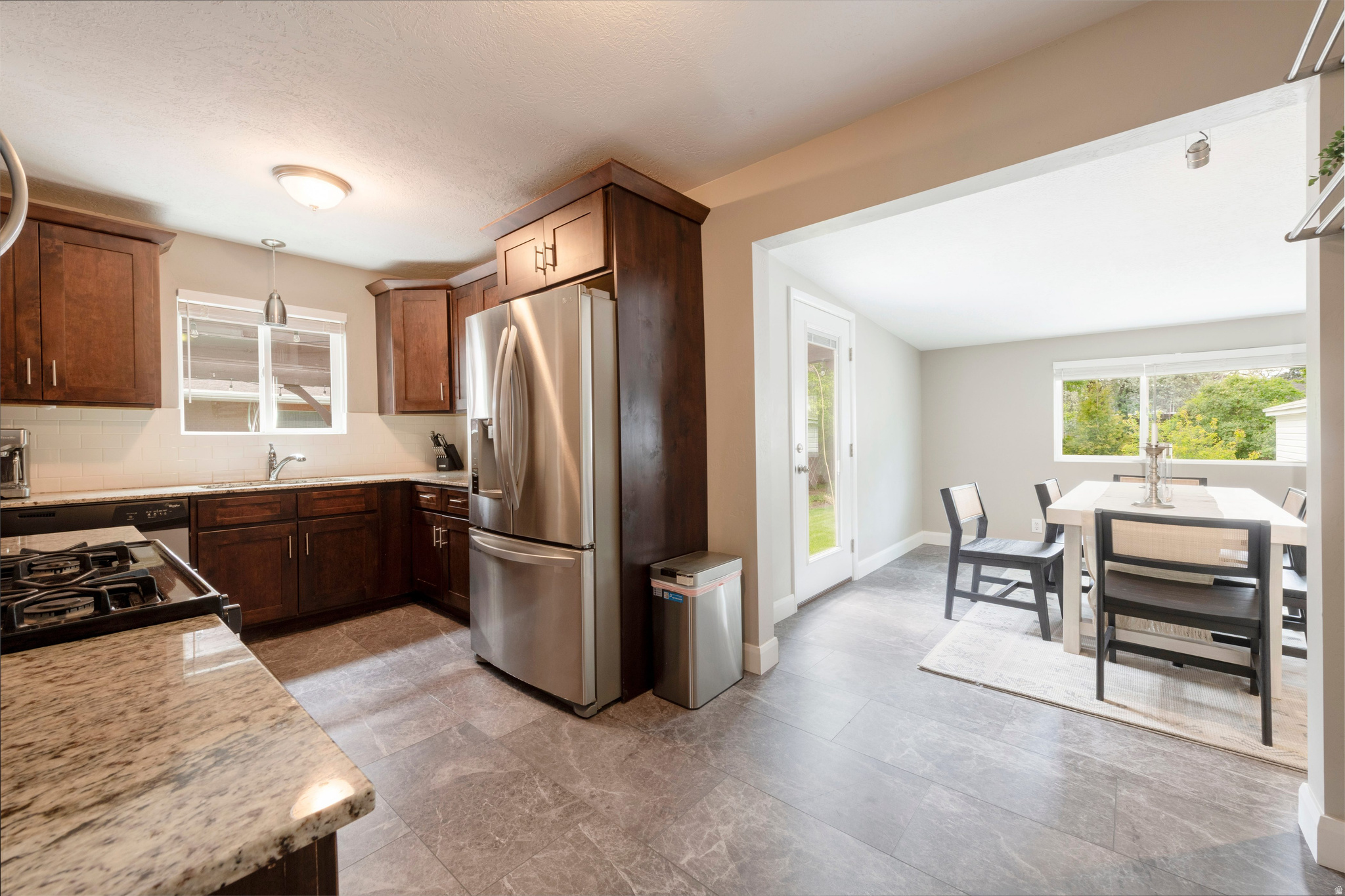 VIEW HEIGHTS - Residential