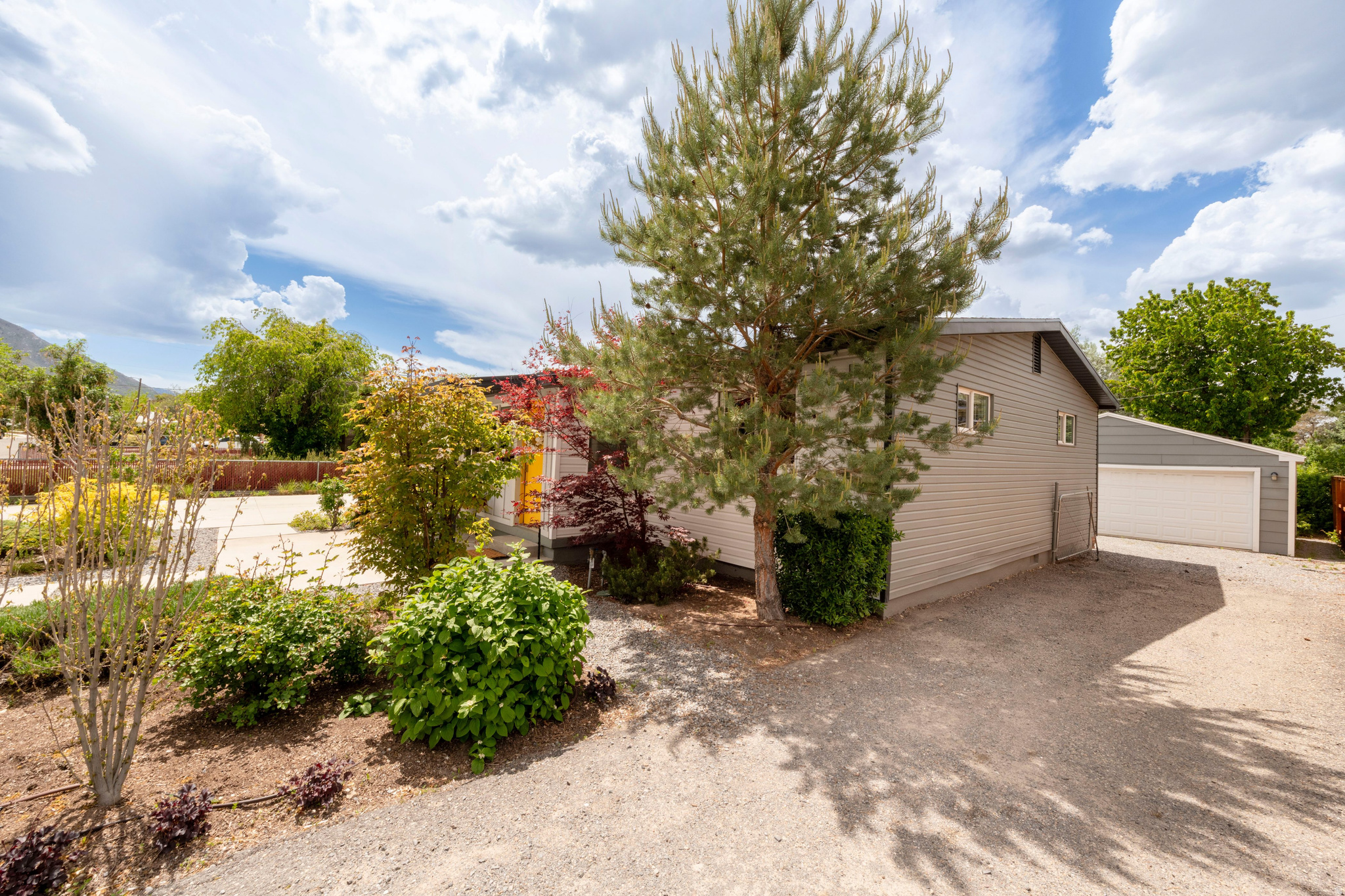 VIEW HEIGHTS - Residential