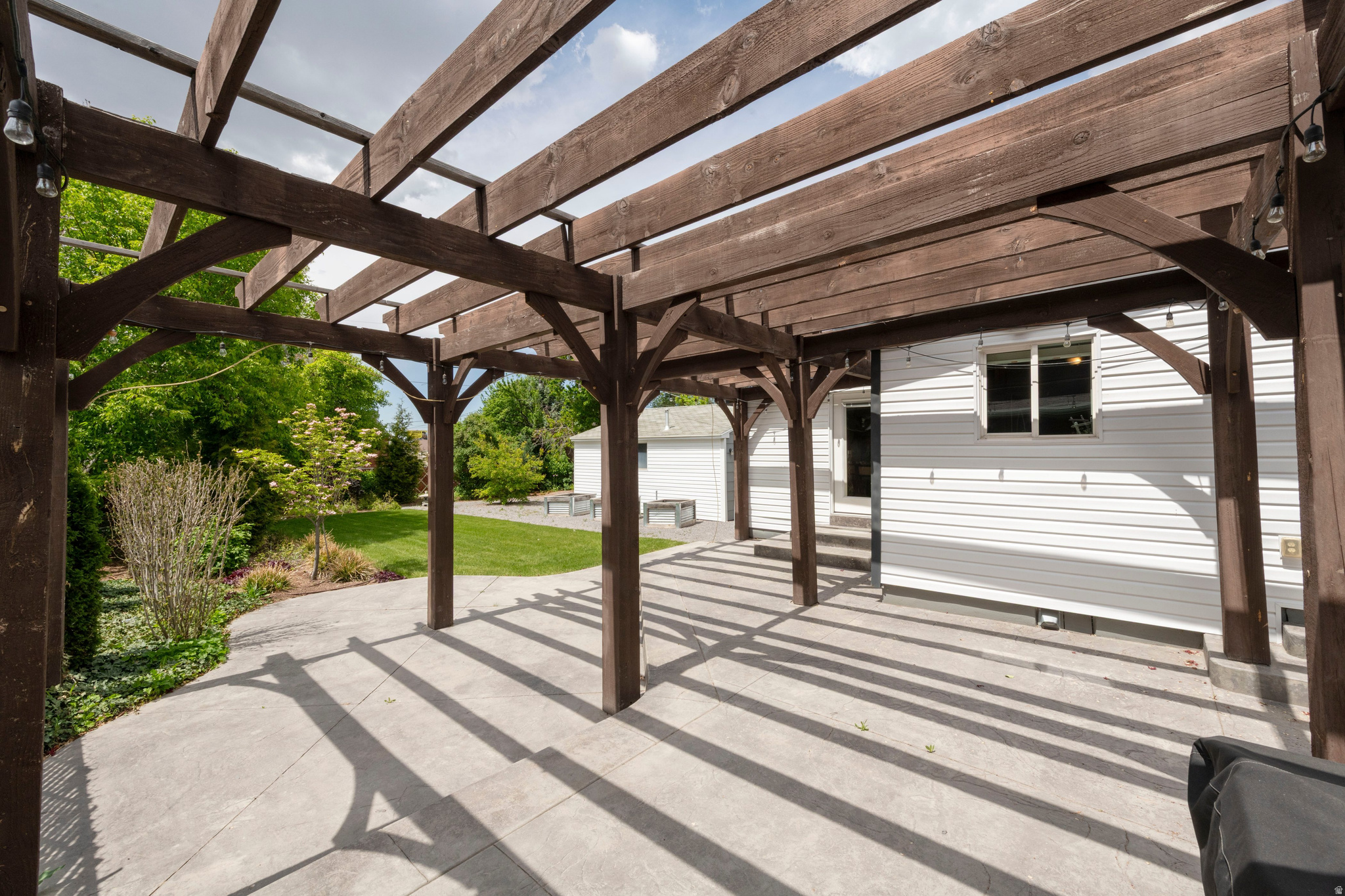VIEW HEIGHTS - Residential
