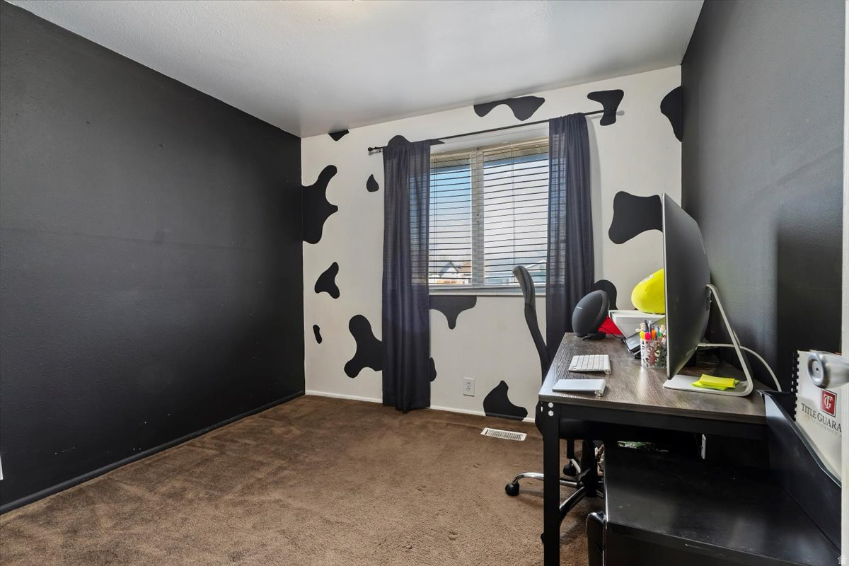 INDIAN VILLAGE - Residential